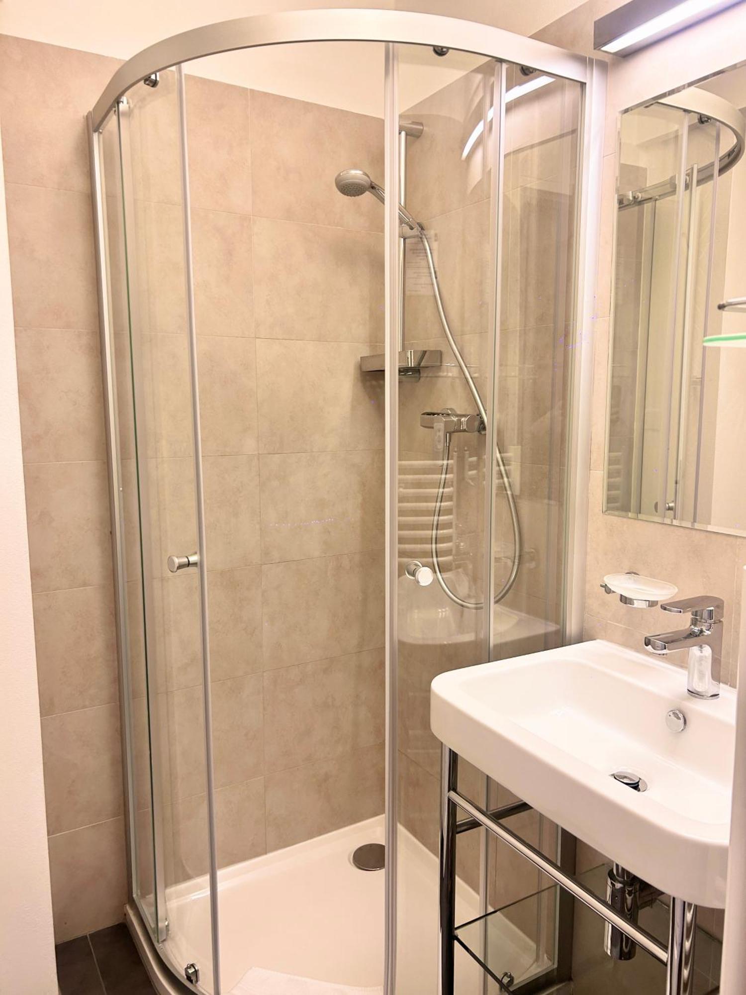 Standard Suite